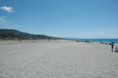 Spiaggia vista verso sud / Beach view towards south